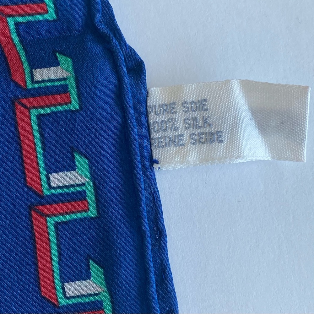 Christian Dior silk scarf - Picture 4 of 9